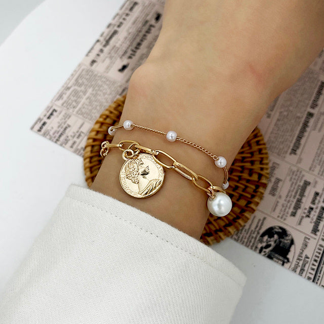 Gold Farbe Charme Armbänder Armreifen 2022 Neue Mode Schmuck 4 stücke