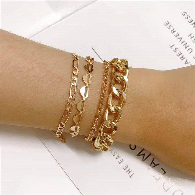 Gold Farbe Charme Armbänder Armreifen 2022 Neue Mode Schmuck 4 stücke
