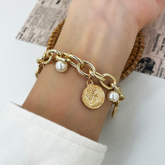 Gold Farbe Charme Armbänder Armreifen 2022 Neue Mode Schmuck 4 stücke