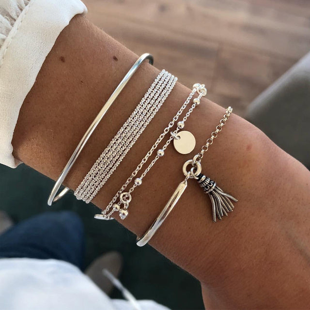 Gold Farbe Charme Armbänder Armreifen 2022 Neue Mode Schmuck 4 stücke
